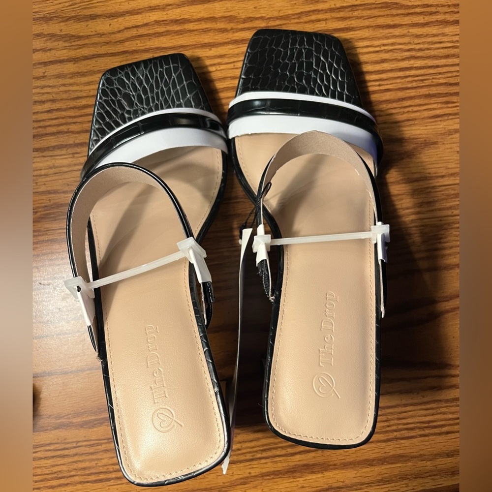 NIB The Drop Avery Black Strappy Square Toe Heels Size 8